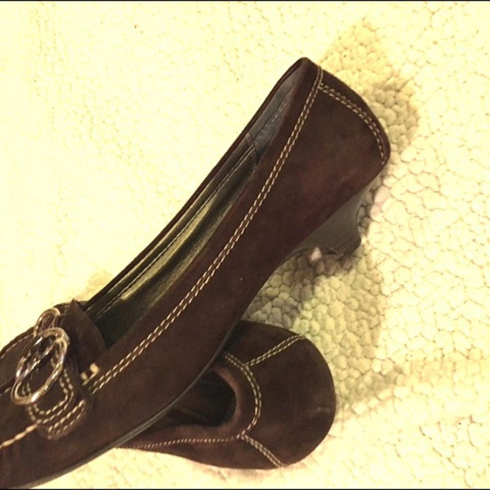 Brown shoes with princess heel, 9.5